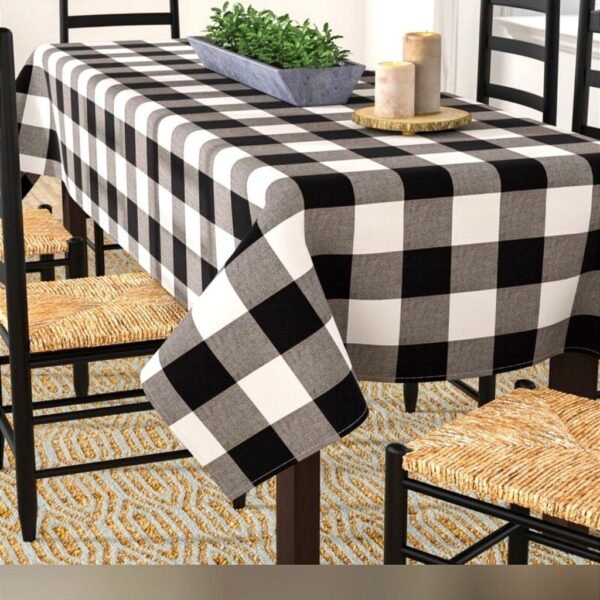 رومیزی پارچه ای 180*150شش نفره (رندوم)