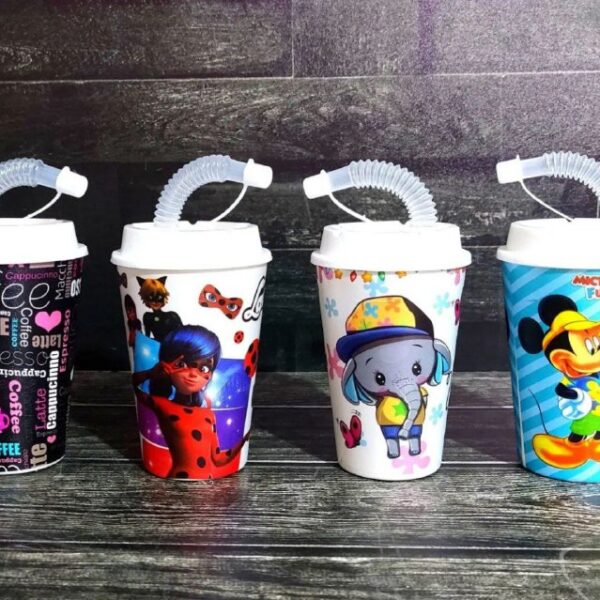 لیوان نی دار پلاستیکی کوچک (رندوم)